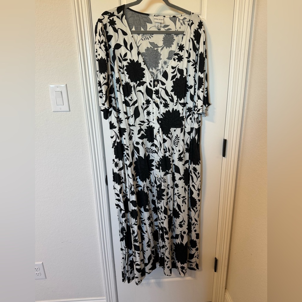 Elegant Black and White Floral Dress